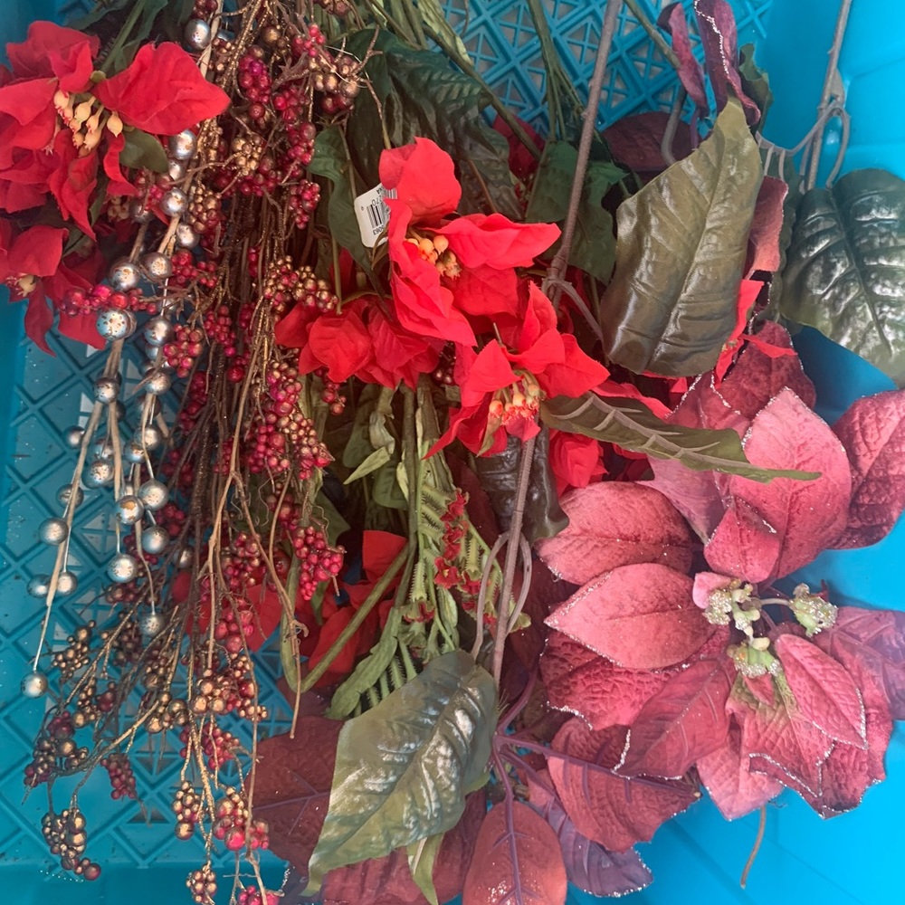 Garland and wreath trimming